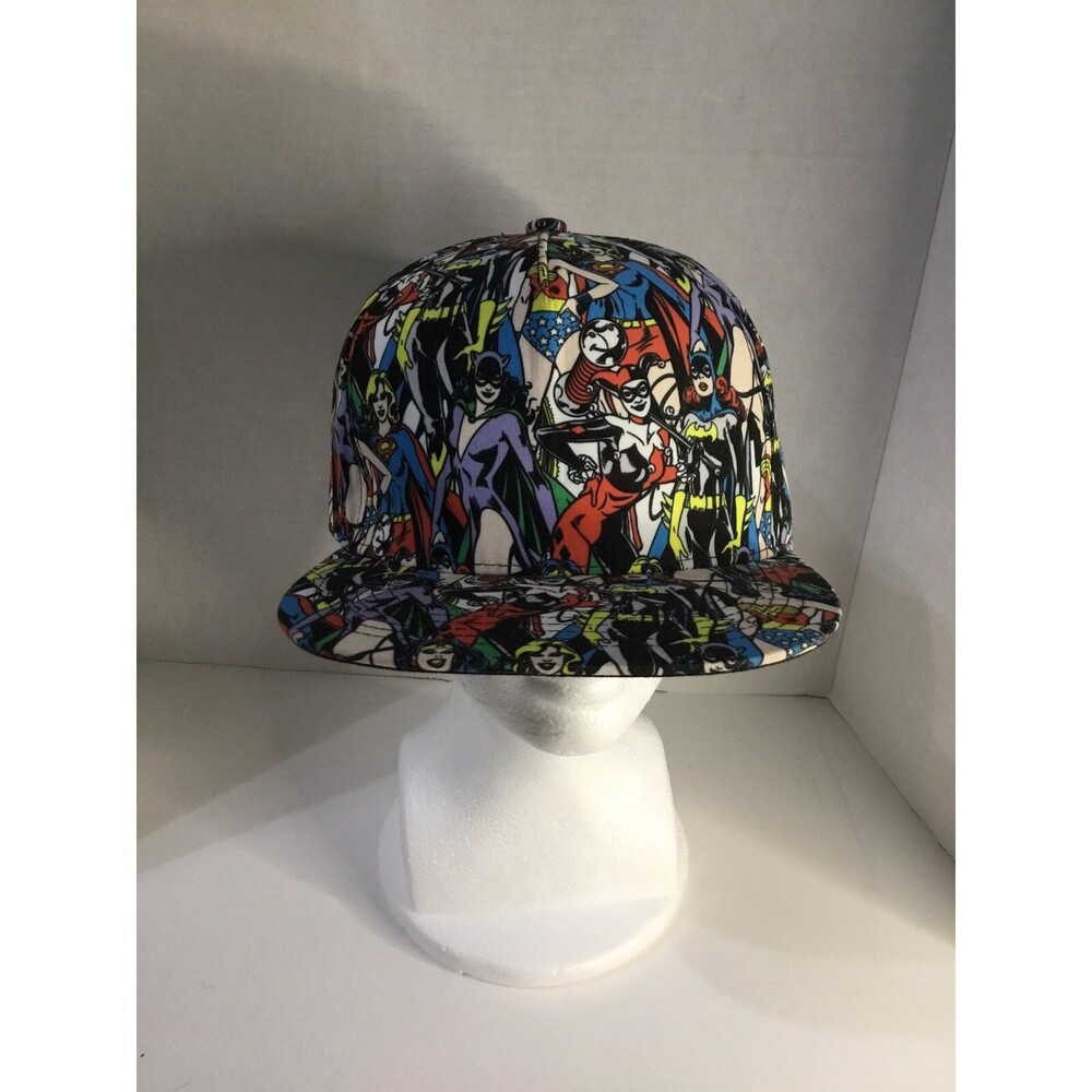 DC COMICS SNAPBACK HAT